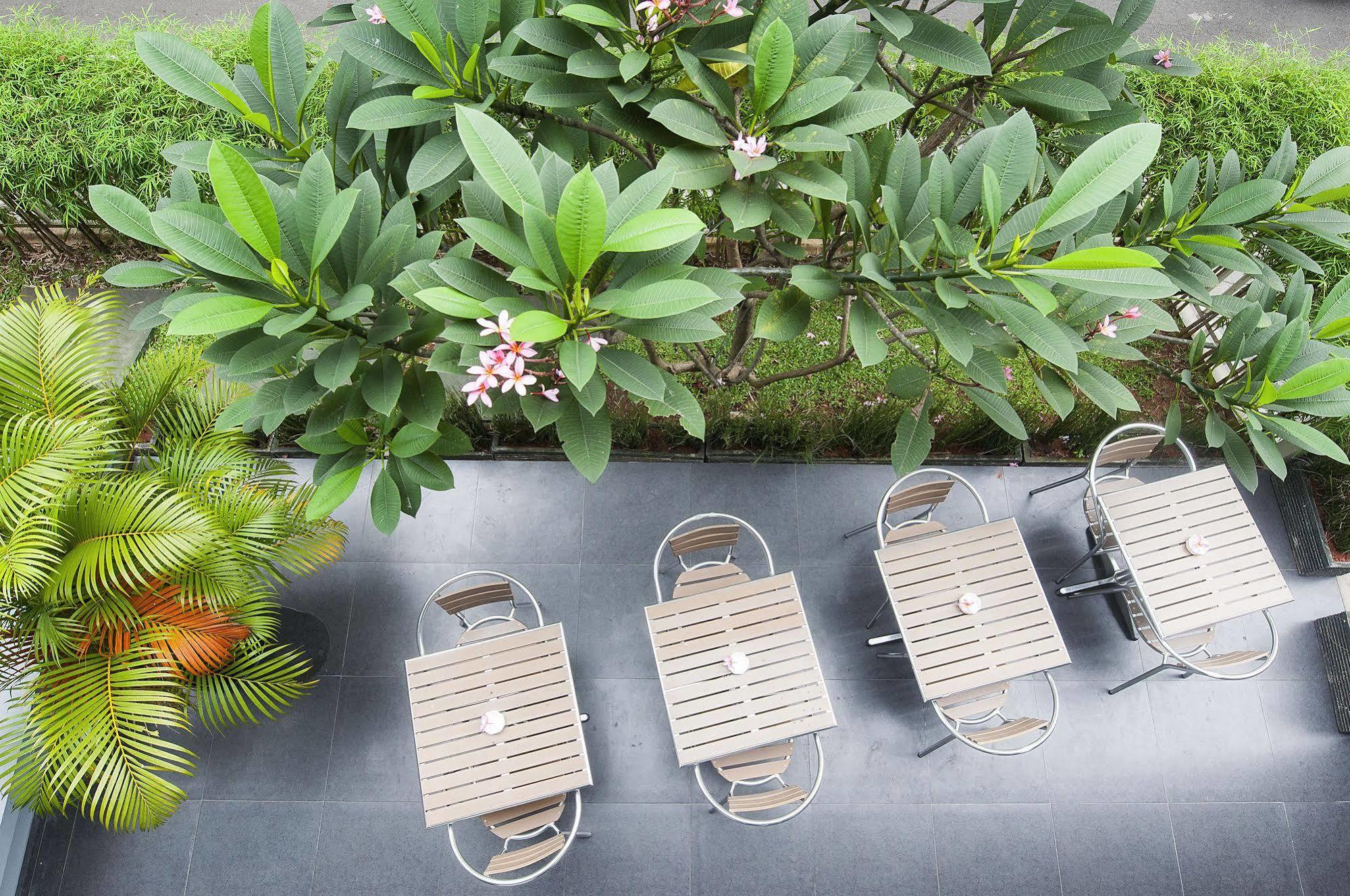 Sampit Residence Managed By Flat06 Jakarta Eksteriør billede