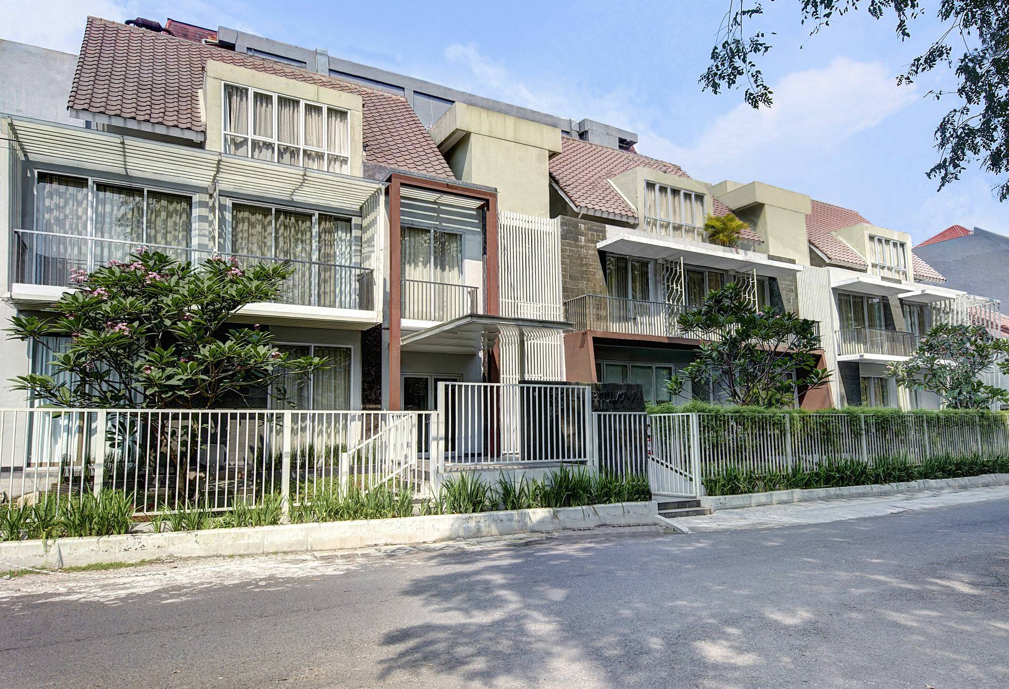 Sampit Residence Managed By Flat06 Jakarta Eksteriør billede